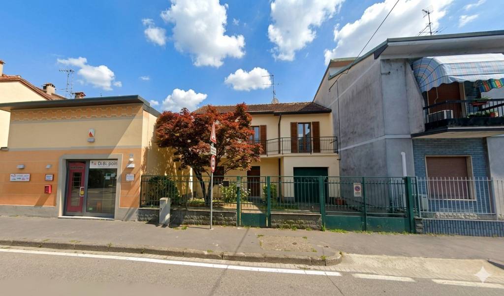 casa indipendente in vendita a Rosate