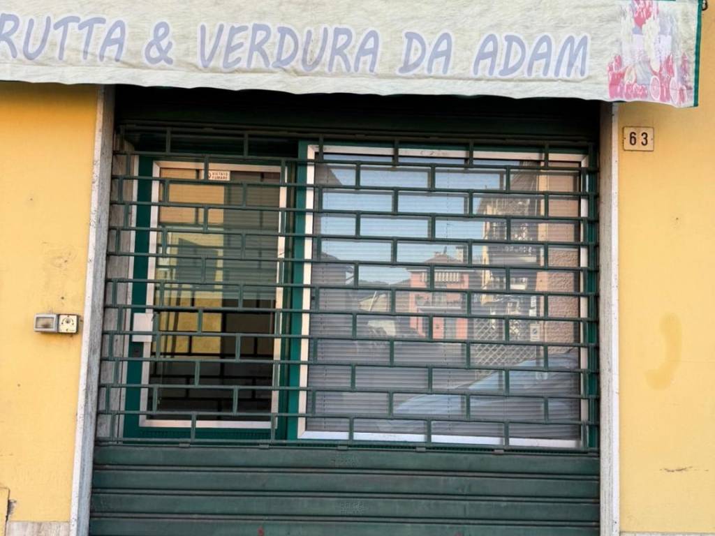 negozio in vendita a Rosate