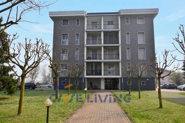 appartamento in vendita a Rosate