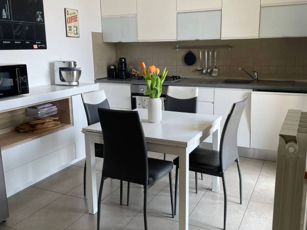 appartamento in vendita a Rosate