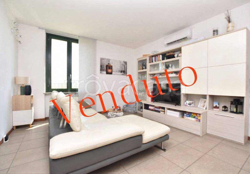 appartamento in vendita a Rosate