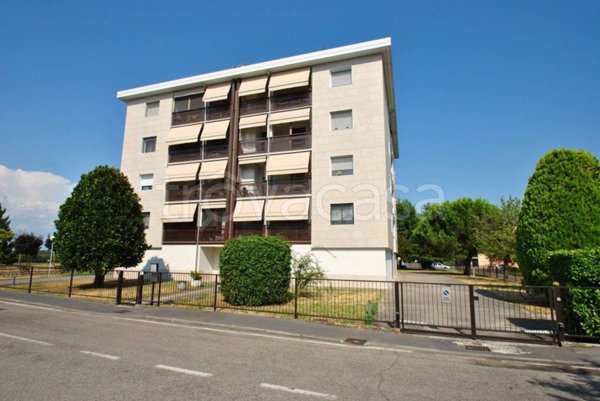 appartamento in vendita a Rosate