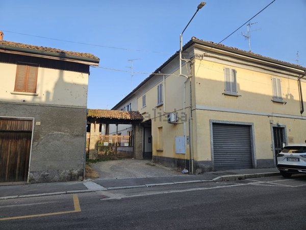 appartamento in vendita a Rosate
