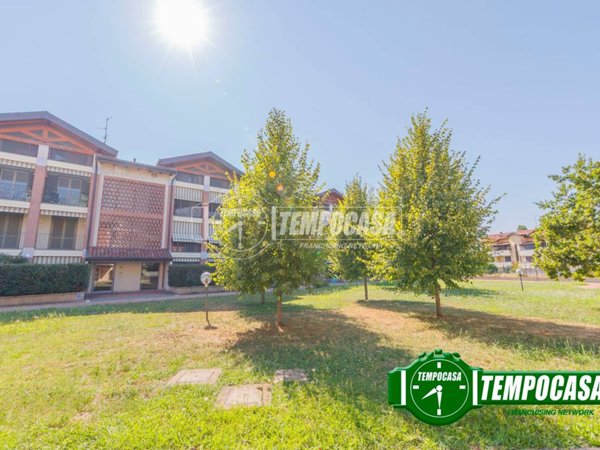 appartamento in vendita a Rosate