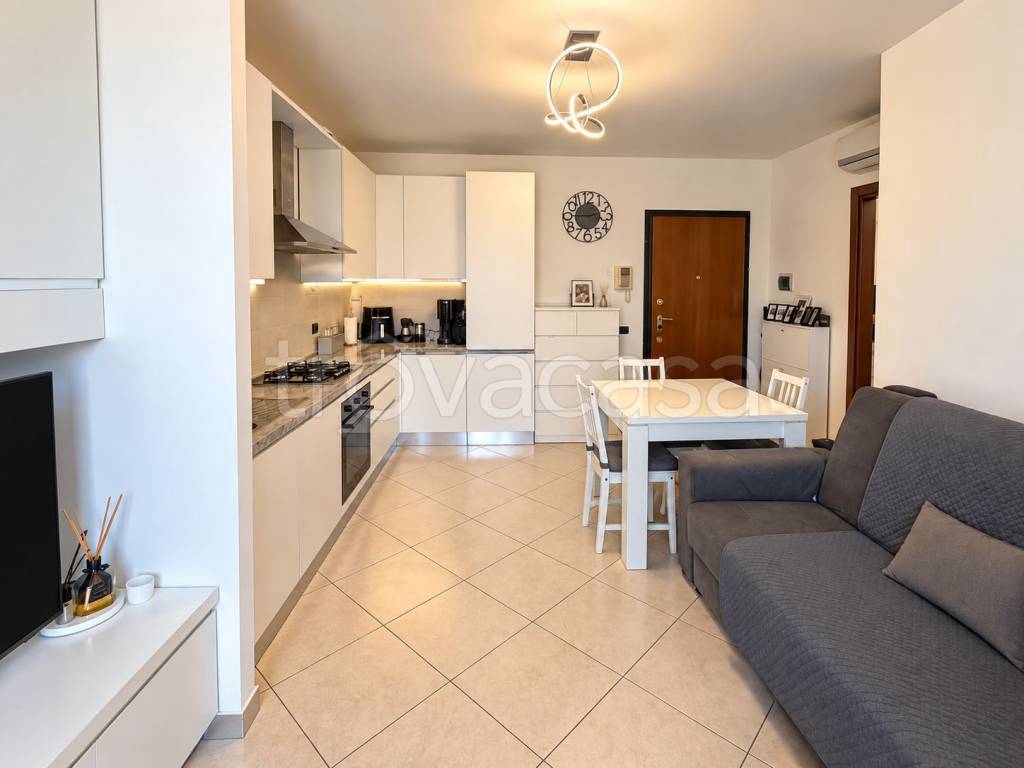 appartamento in vendita a Rosate