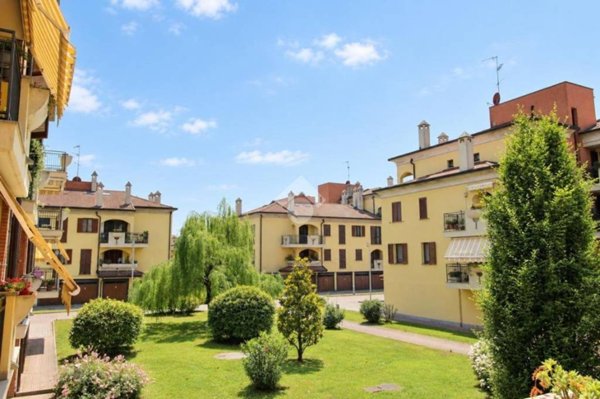 appartamento in vendita a Rosate