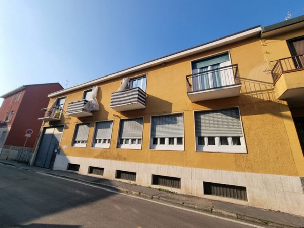 appartamento in vendita a Rozzano in zona Valleambrosia