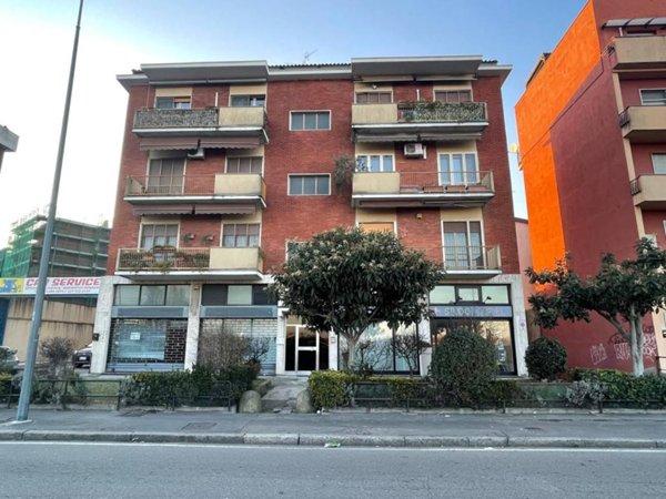 ufficio in vendita a Rozzano