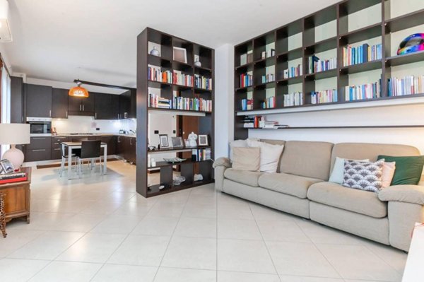 appartamento in vendita a Rozzano