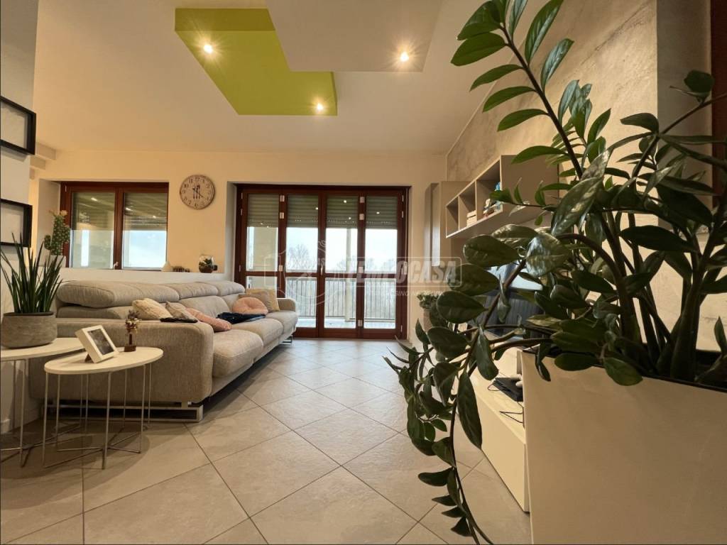 appartamento in vendita a Rozzano