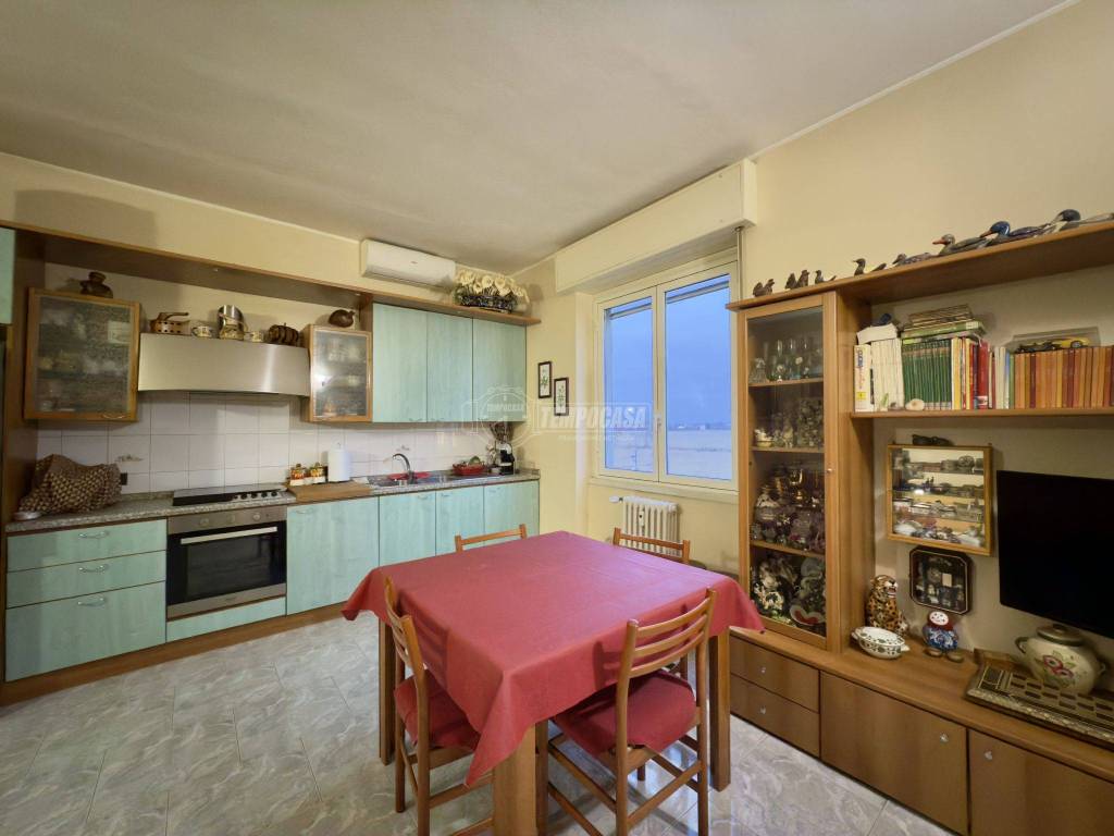 appartamento in vendita a Rozzano
