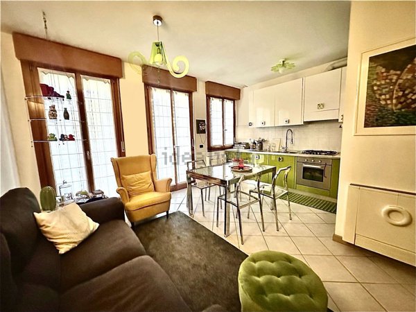 appartamento in vendita a Rozzano in zona Valleambrosia