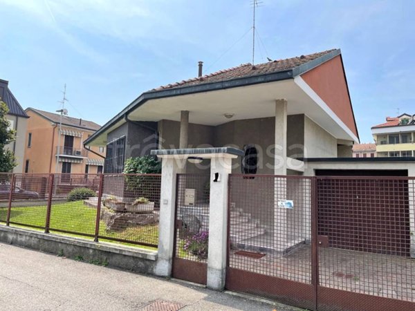casa indipendente in vendita a Rozzano