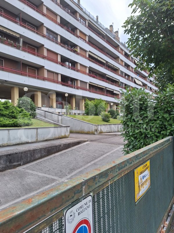 appartamento in vendita a Rozzano