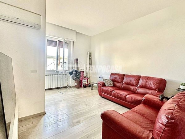 appartamento in vendita a Rozzano in zona Valleambrosia
