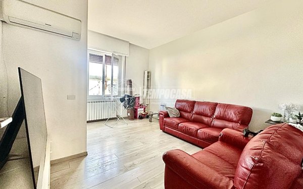 appartamento in vendita a Rozzano in zona Valleambrosia