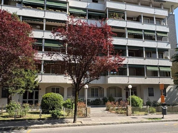 appartamento in vendita a Rozzano