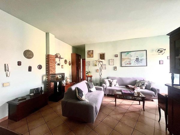 appartamento in vendita a Rozzano in zona Cassino Scanasio