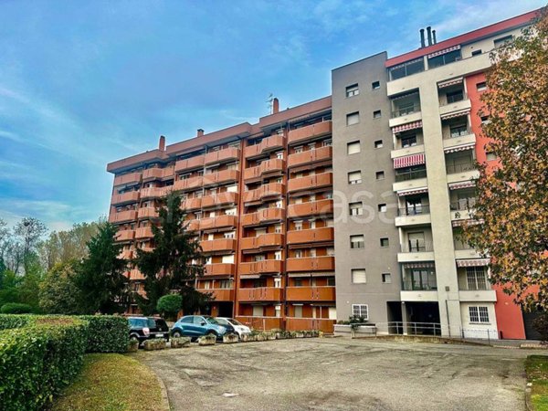 appartamento in vendita a Rozzano in zona Valleambrosia