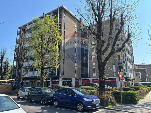 appartamento in vendita a Rozzano