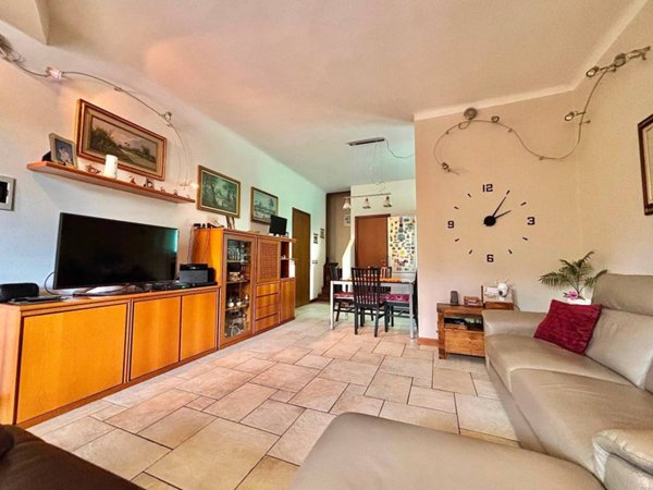 casa indipendente in vendita a Rozzano