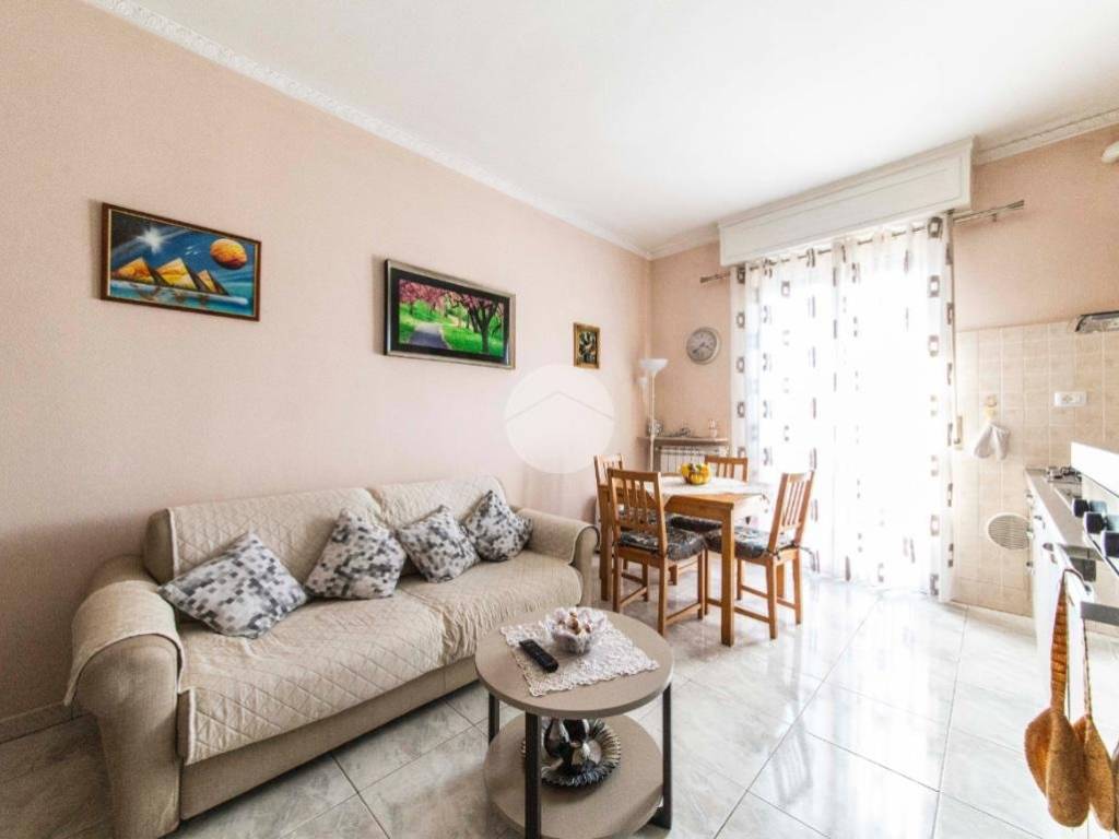 appartamento in vendita a Rozzano in zona Valleambrosia