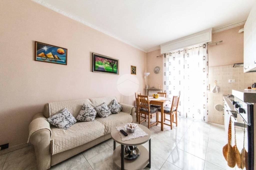 appartamento in vendita a Rozzano in zona Valleambrosia