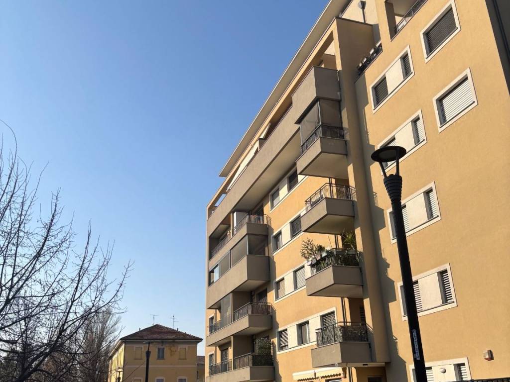 appartamento in vendita a Rozzano