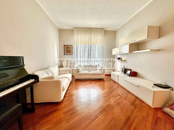 appartamento in vendita a Rozzano