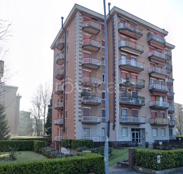 appartamento in vendita a Rozzano in zona Cassino Scanasio