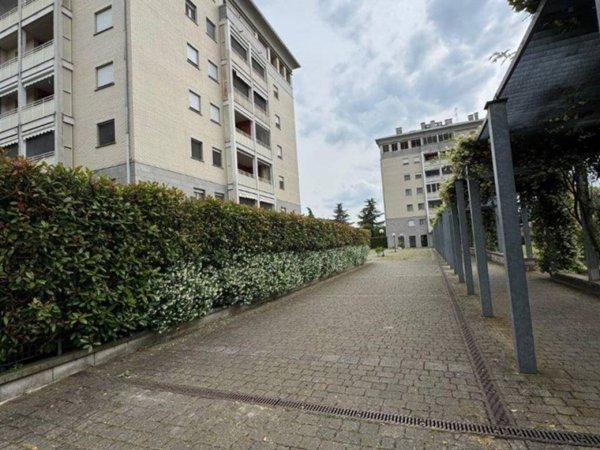 appartamento in vendita a Rozzano