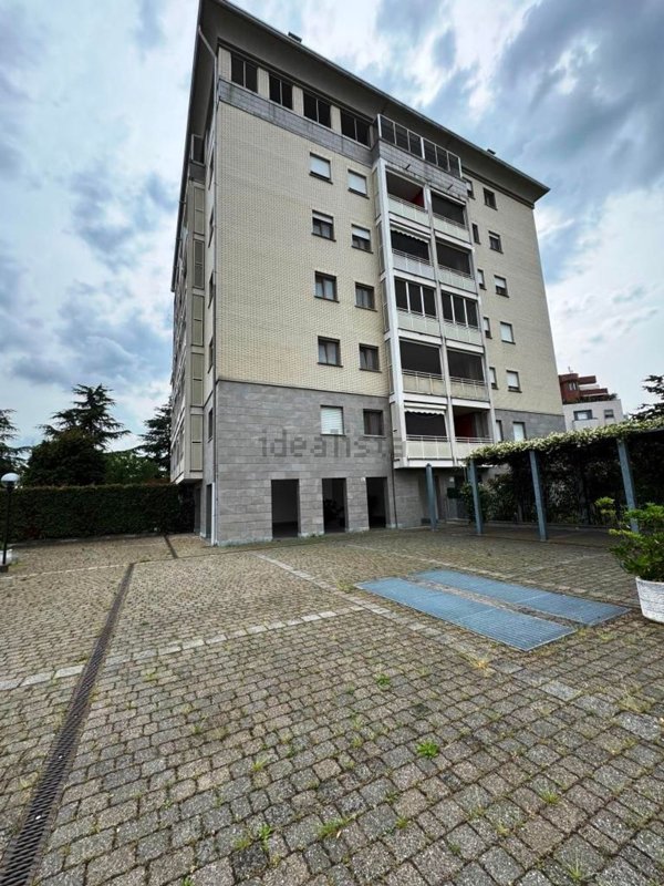 appartamento in vendita a Rozzano