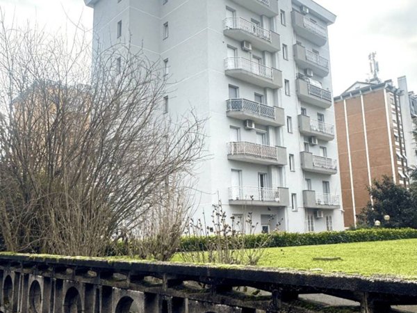appartamento in vendita a Rozzano