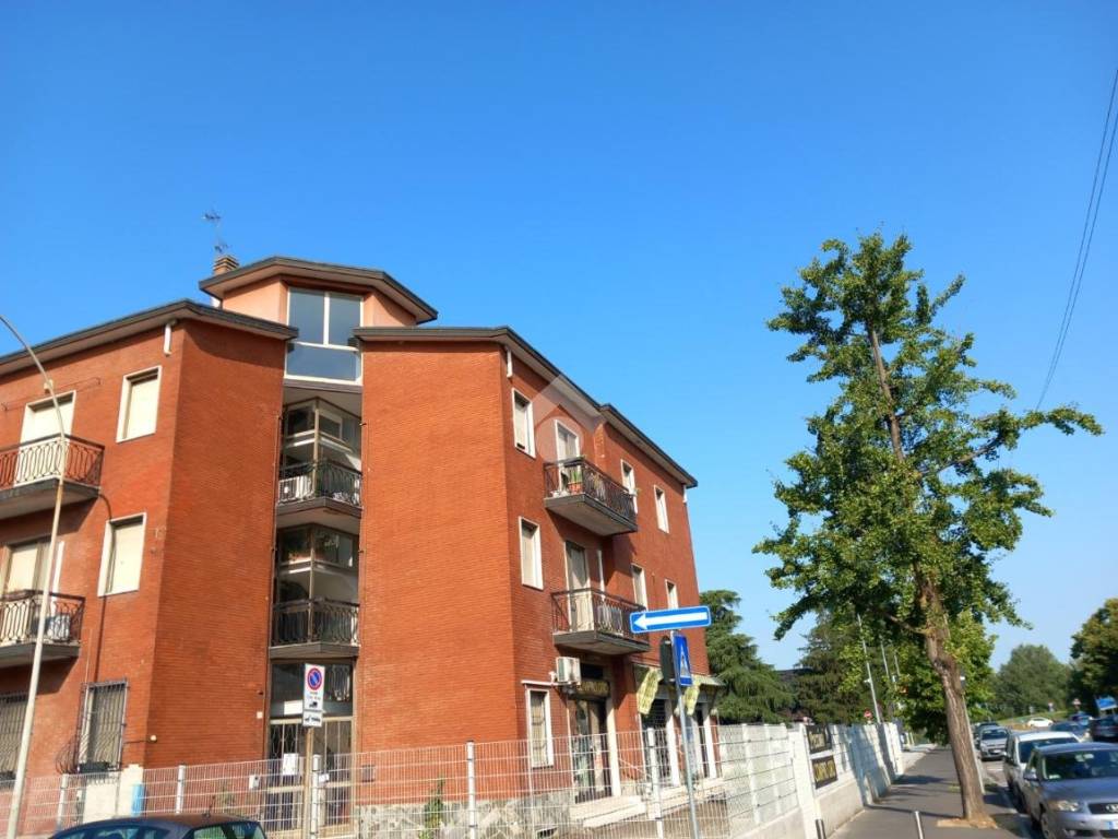 appartamento in vendita a Rozzano