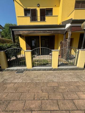 casa indipendente in vendita a Rozzano