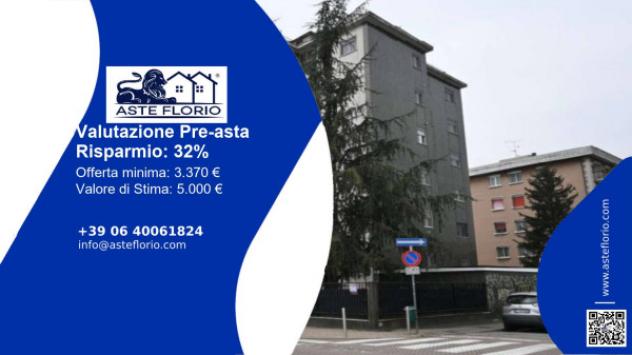 locale commerciale in vendita a Rozzano