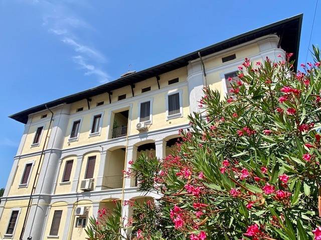 appartamento in vendita a Rozzano in zona Cassino Scanasio