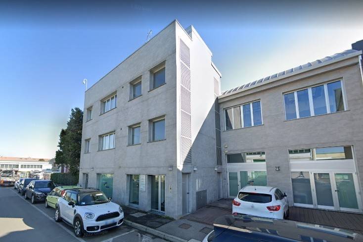 locale commerciale in vendita a Rozzano