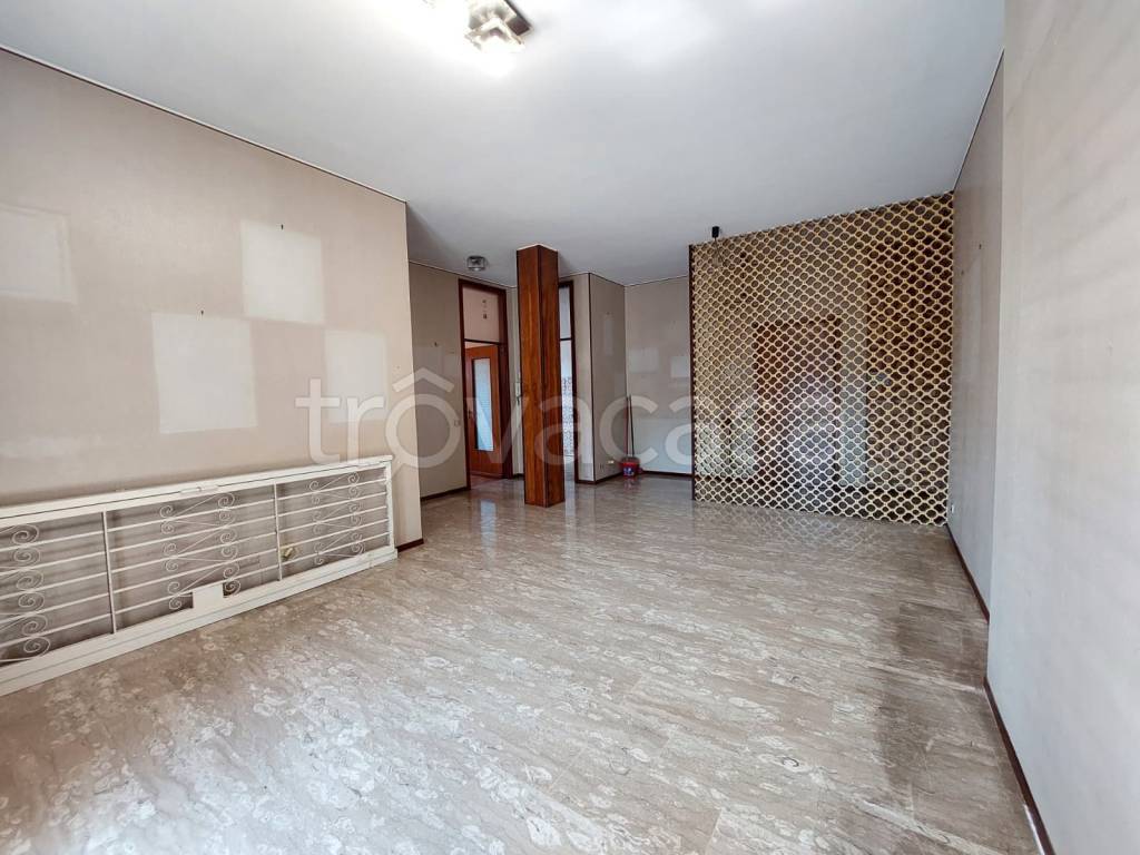appartamento in vendita a Rozzano