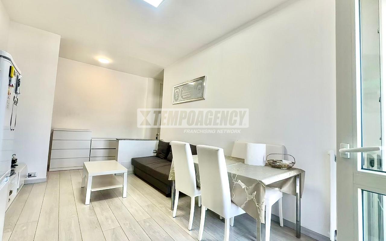 appartamento in vendita a Rozzano in zona Valleambrosia