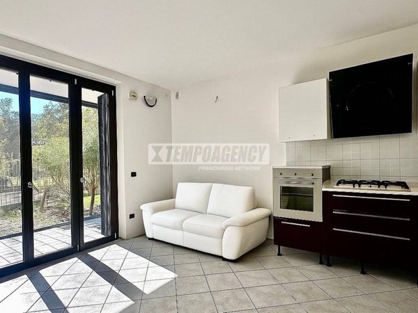 appartamento in vendita a Rozzano in zona Valleambrosia