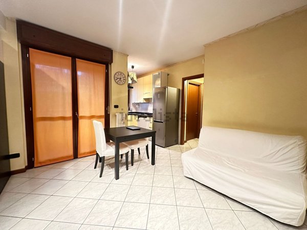 appartamento in vendita a Rozzano in zona Valleambrosia