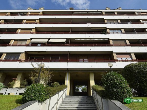 appartamento in vendita a Rozzano in zona Valleambrosia