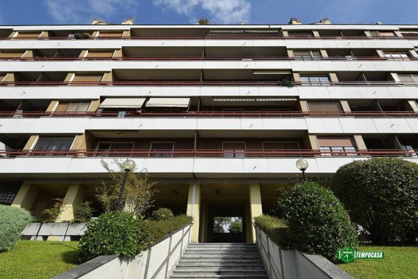 appartamento in vendita a Rozzano in zona Valleambrosia