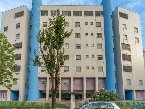 appartamento in vendita a Rozzano
