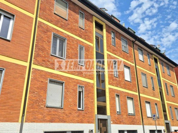 appartamento in vendita a Rozzano in zona Valleambrosia