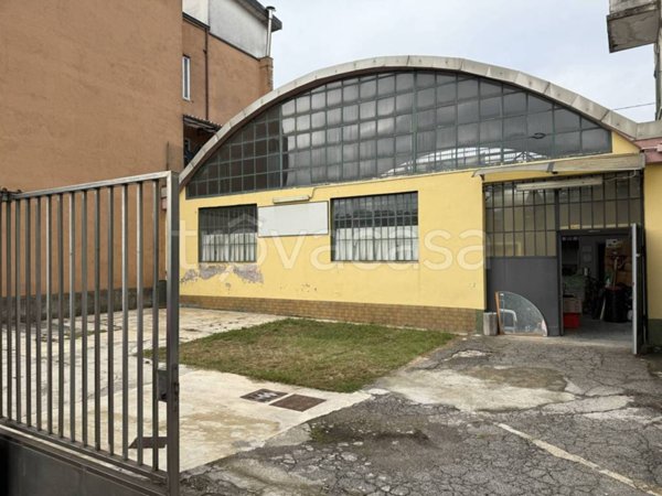 appartamento in vendita a Rozzano in zona Valleambrosia
