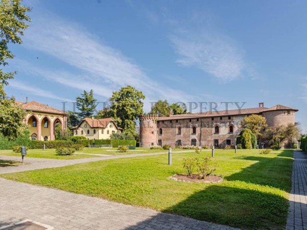 casa indipendente in vendita a Rozzano in zona Cassino Scanasio