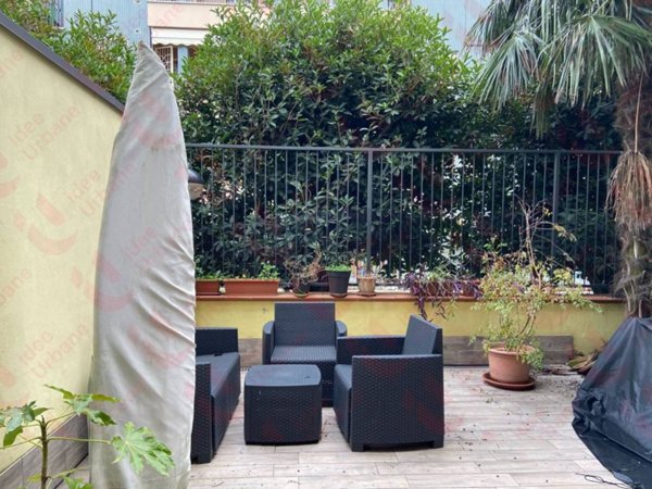 appartamento in vendita a Rozzano in zona Quinto Stampi