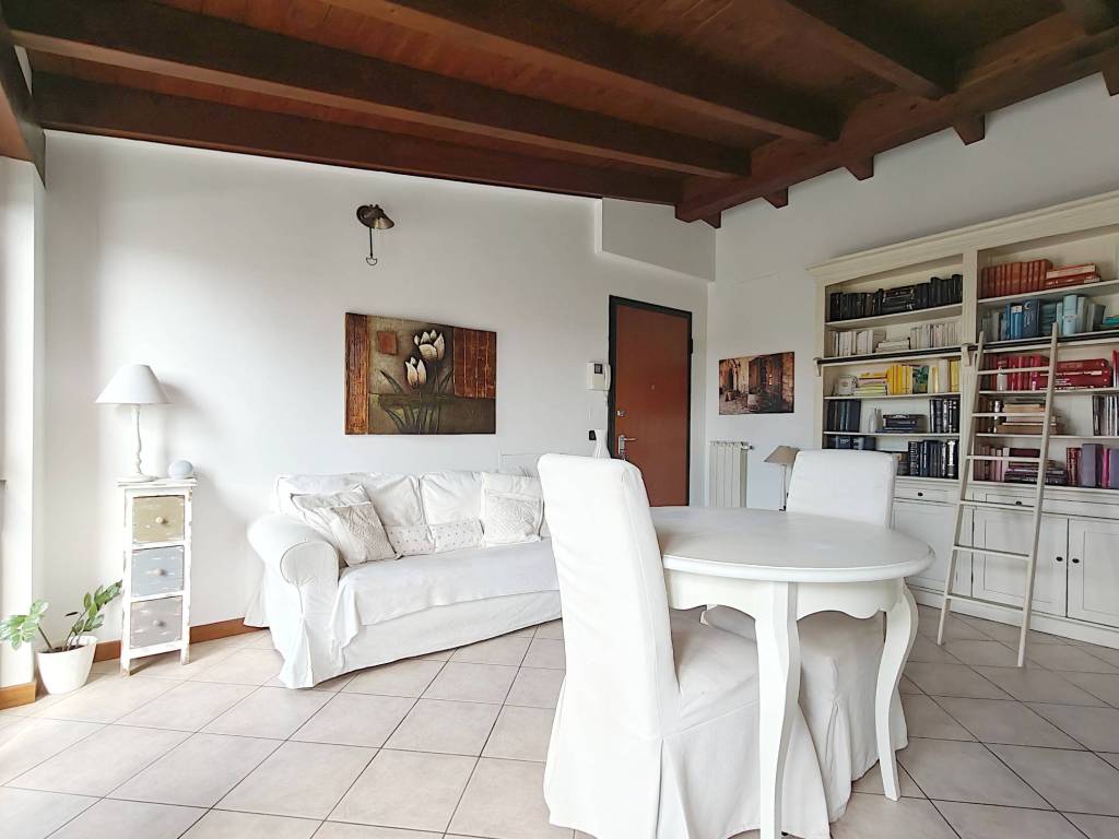 appartamento in vendita a Rozzano